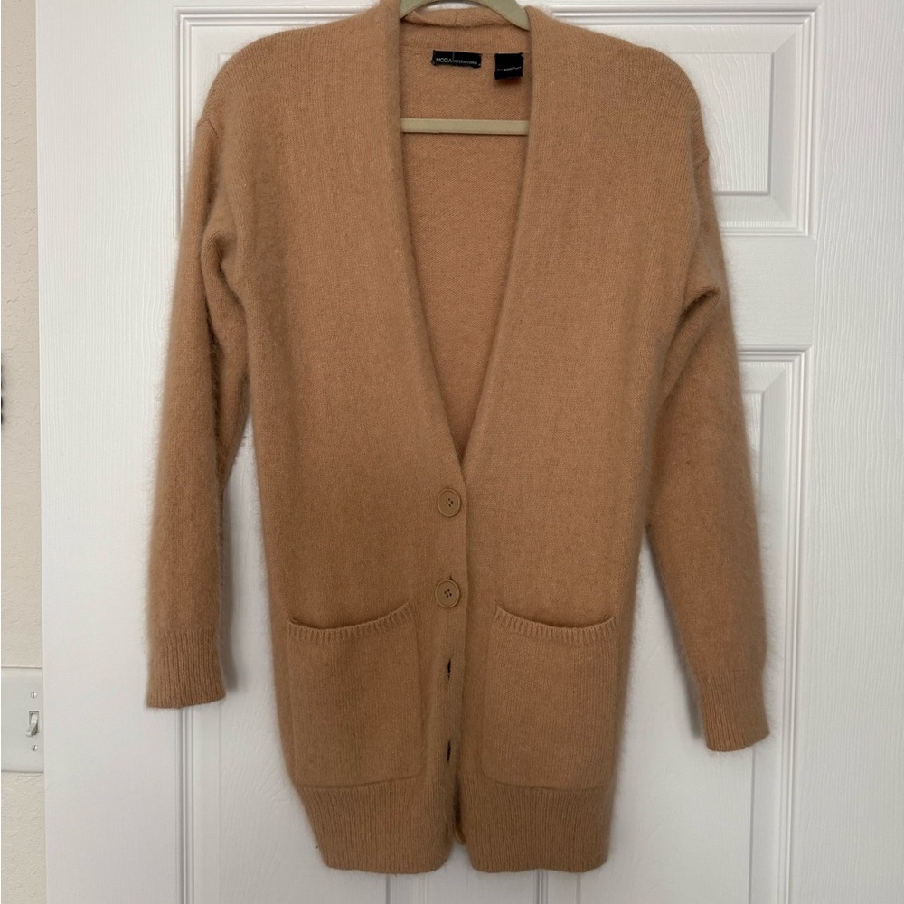 Moda Cardigan Sweater